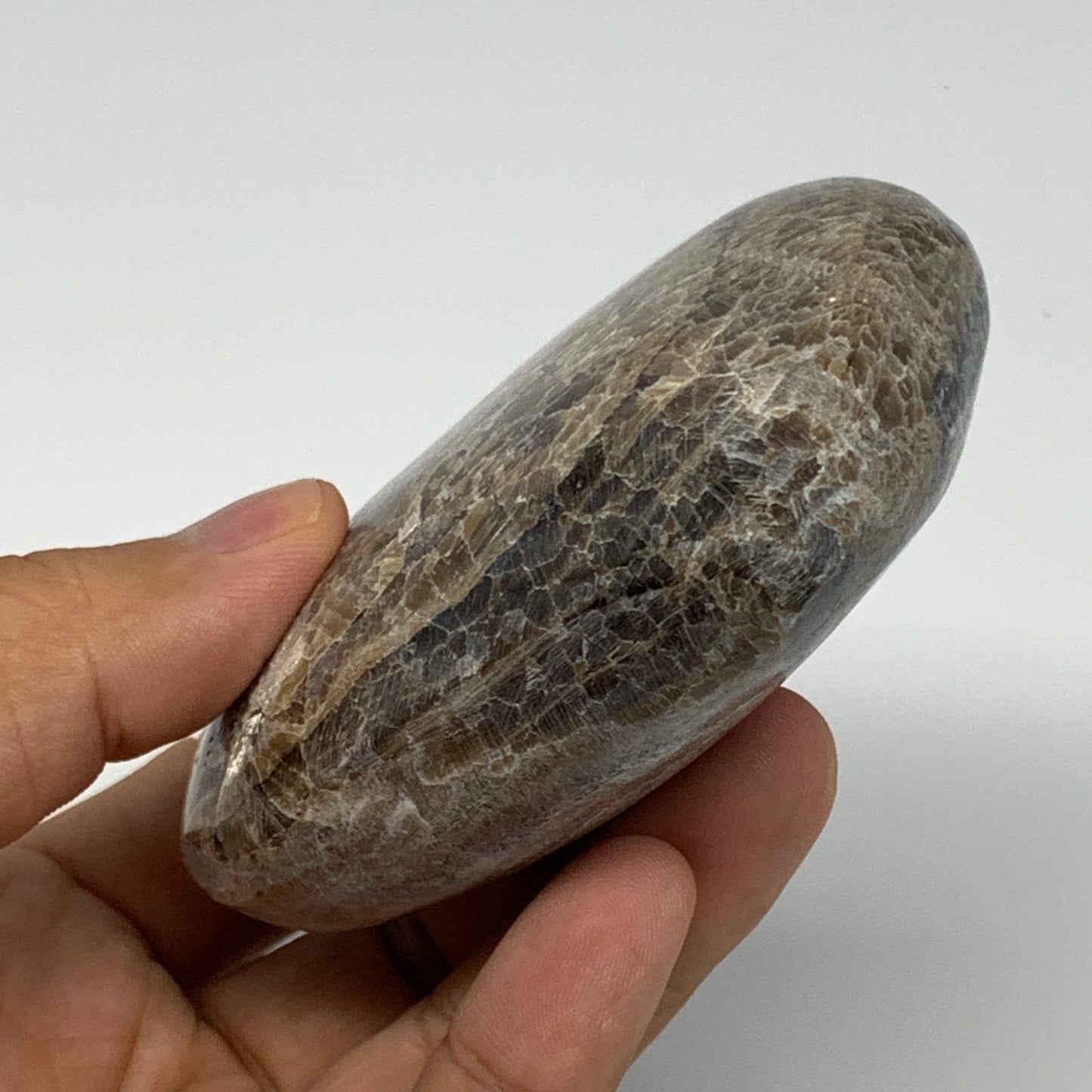 235.6g,3"x3.3"x1.2" Natural Chocolate Gray Onyx Heart Polished @Morocco,B18832