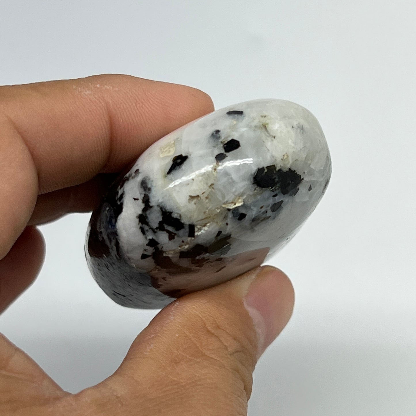 108.1g,2.4"x1.7"x1", Rainbow Moonstone Palm-Stone Polished from India, B21269