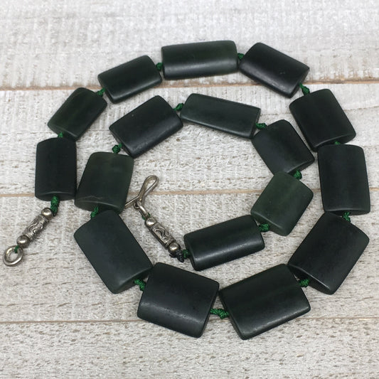 125.1g,22mm-30mm,17 Beads,Natural Serpentine Rectangle Beads Strand, 20", BN199
