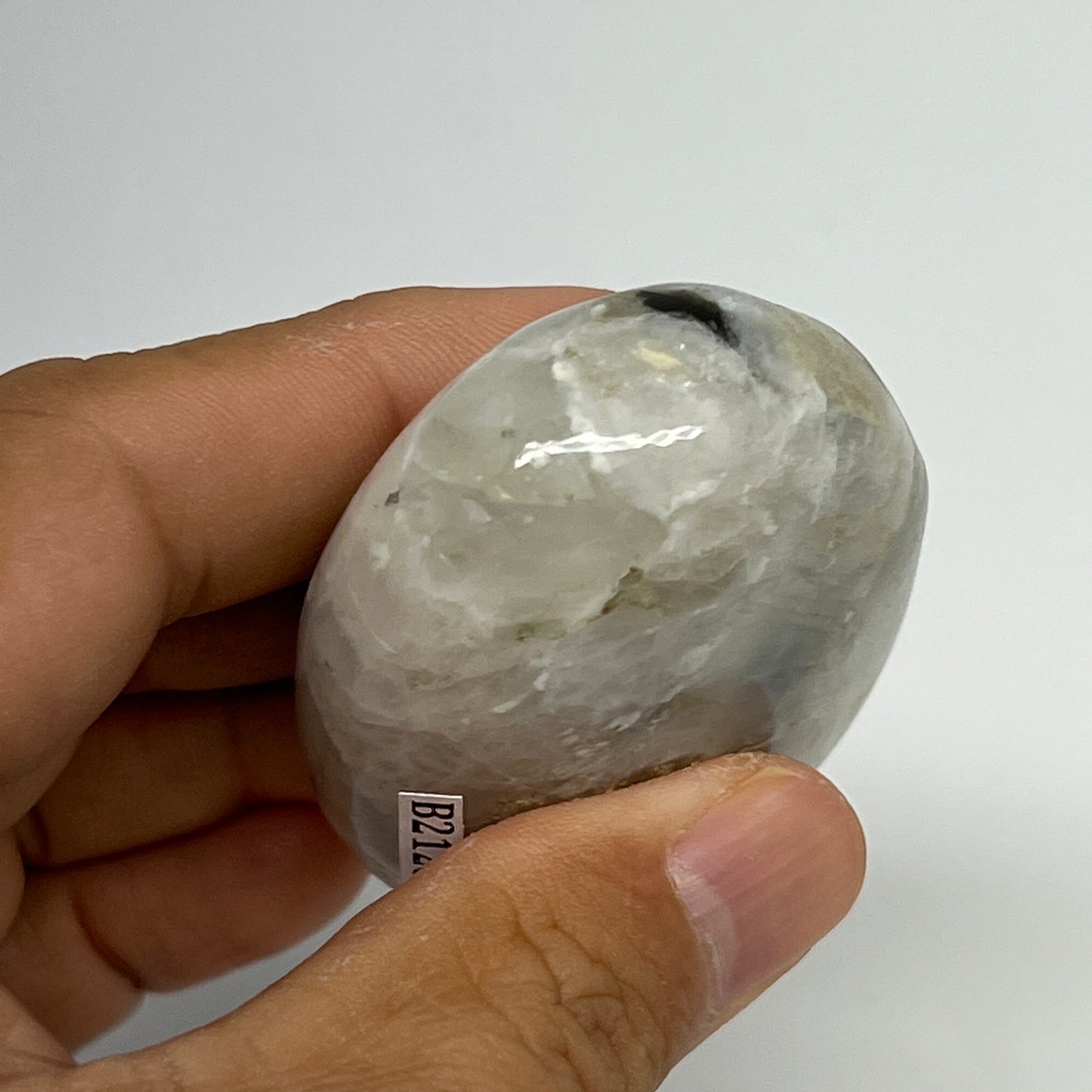92.2g,2.4"x1.6"x0.9", Rainbow Moonstone Palm-Stone Polished from India, B21281