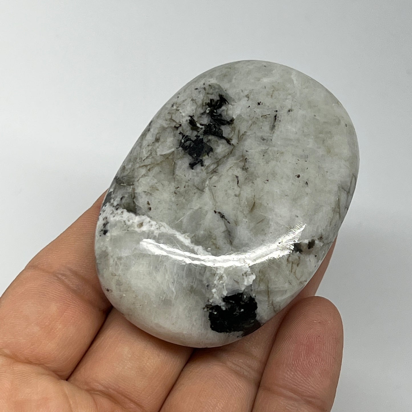 96.9g,2.5"x1.8"x0.8", Rainbow Moonstone Palm-Stone Polished from India, B21285