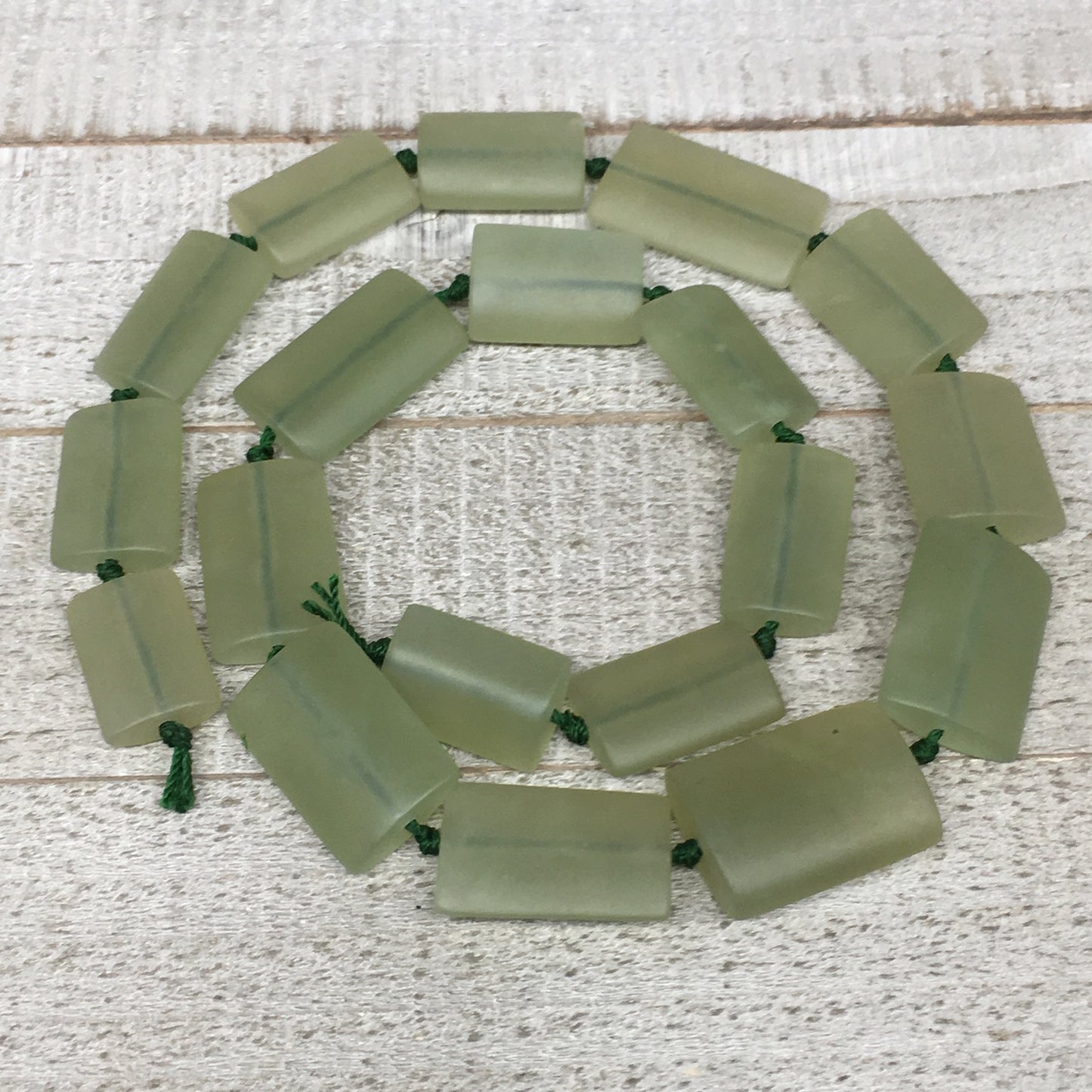 120.8g,21mm-31mm,19 Beads,Natural Serpentine Rectangle Beads Strand, 22",BN224