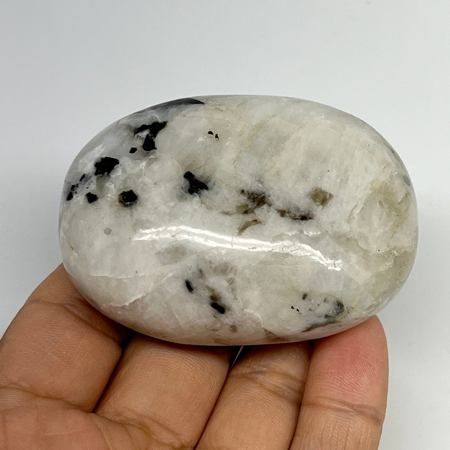 131.4g,2.5"x1.8"x1.1", Rainbow Moonstone Palm-Stone Polished from India, B21290