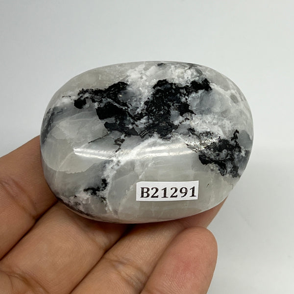 98.3g,2.1"x1.6"x1", Rainbow Moonstone Palm-Stone Polished from India, B21291