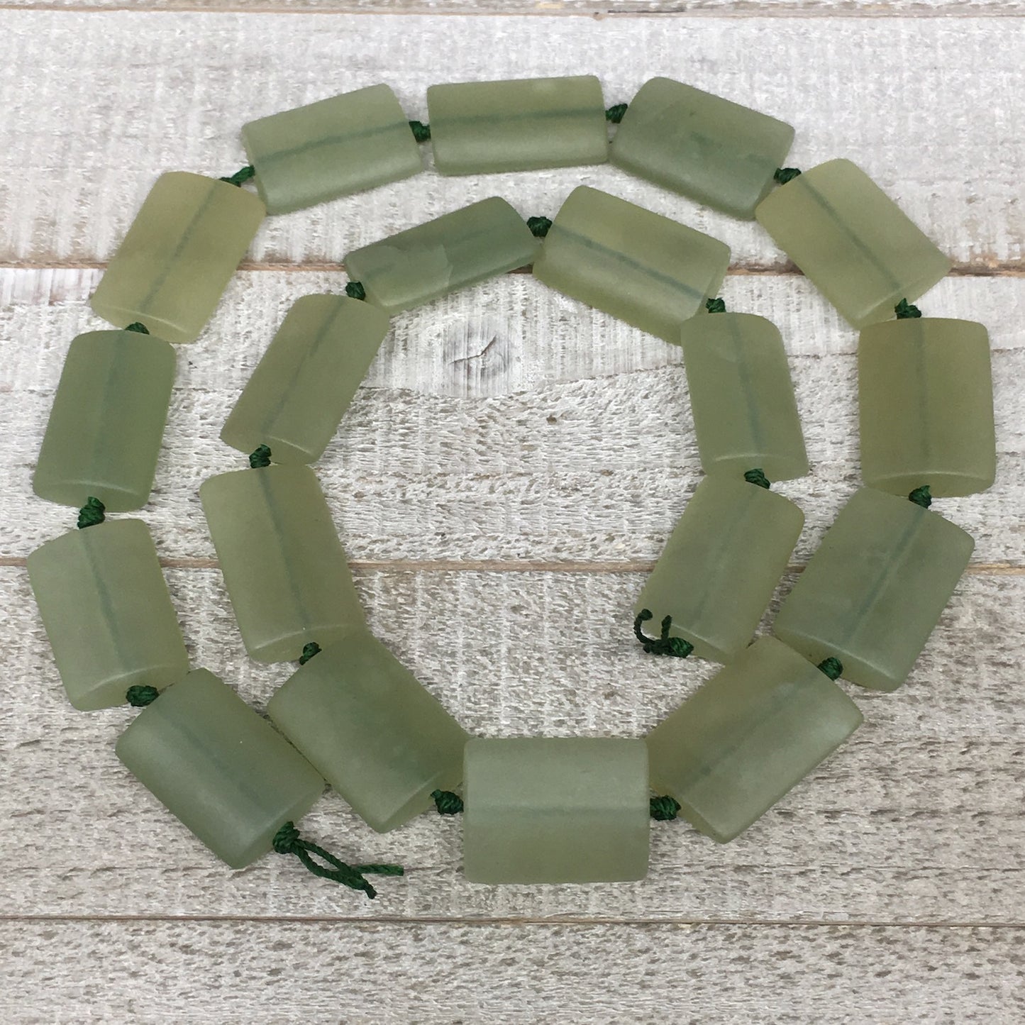 131.2g,25mm-28mm,19 Beads,Natural Serpentine Rectangle Beads Strand, 22",BN230