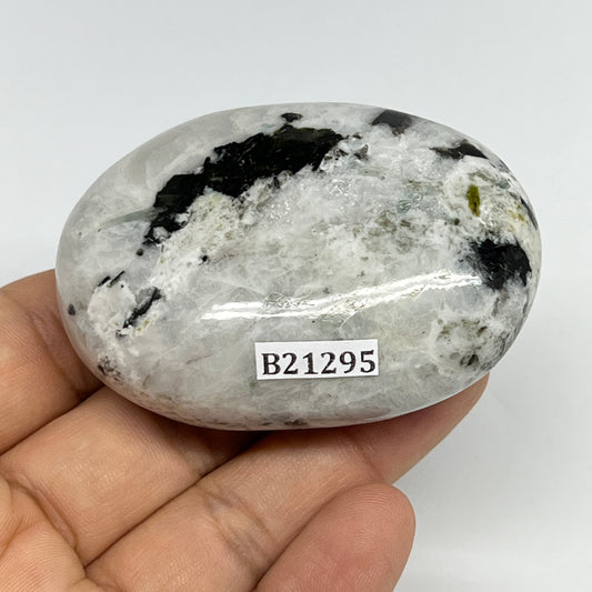 111.3g,2.5"x1.8"x1", Rainbow Moonstone Palm-Stone Polished from India, B21295