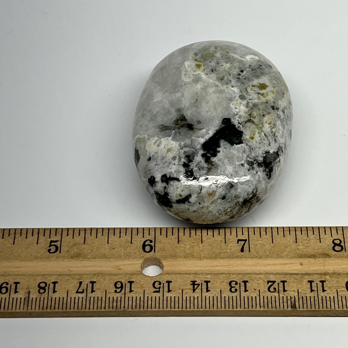 111.3g,2.5"x1.8"x1", Rainbow Moonstone Palm-Stone Polished from India, B21295