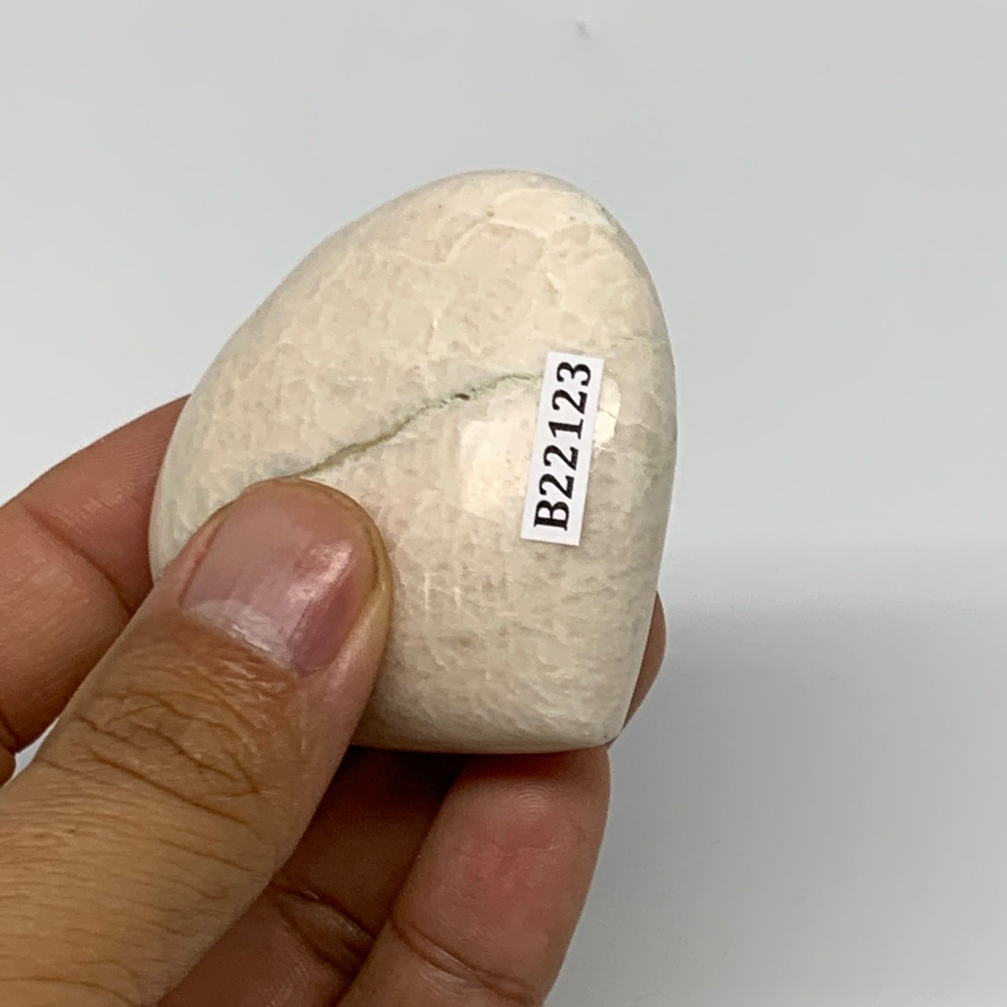 81.2g, 2"x2.1"x0.9", White Moonstone Heart Crystal Polished Gemstone, B22123