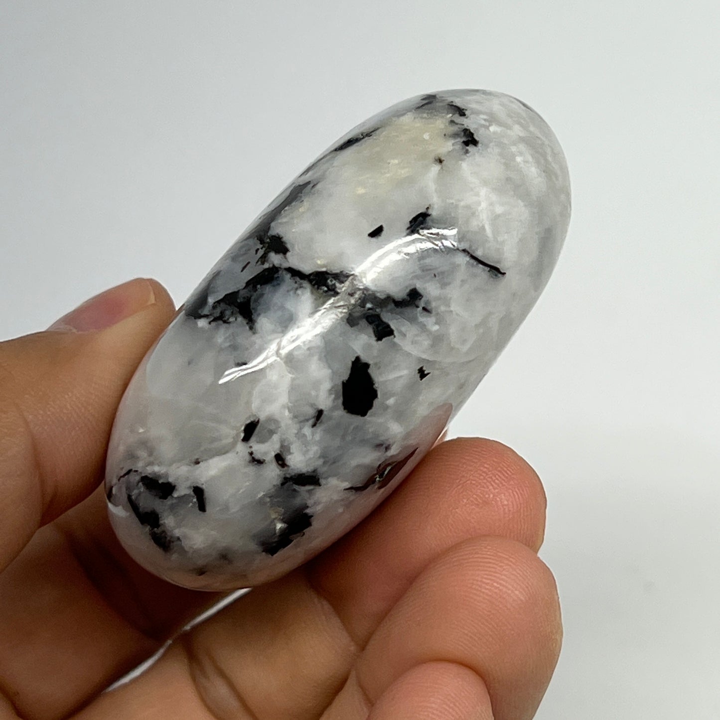 106.6g,2.2"x1.7"x1.1", Rainbow Moonstone Palm-Stone Polished from India, B21299