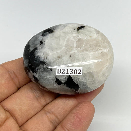 110.9g,2.1"x1.7"x1.1", Rainbow Moonstone Palm-Stone Polished from India, B21302