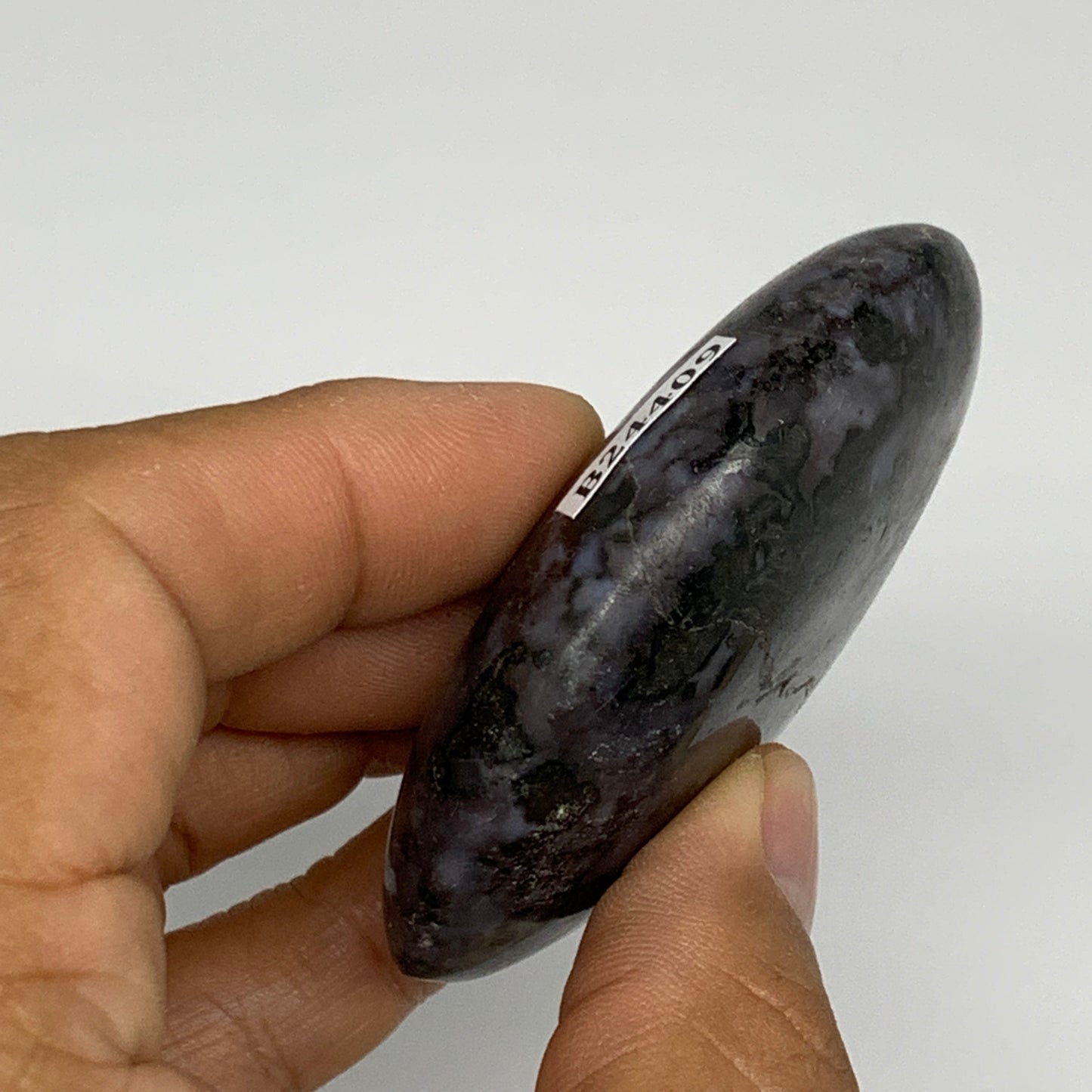 92.1g, 2.6"x1.9"x0.8", Indigo Gabro (Merlinite) Palm-Stone @Madagascar, B24409