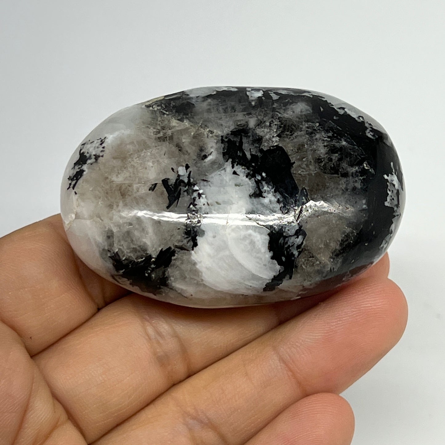 90.8g,2.3"x1.5"x1", Rainbow Moonstone Palm-Stone Polished from India, B21311