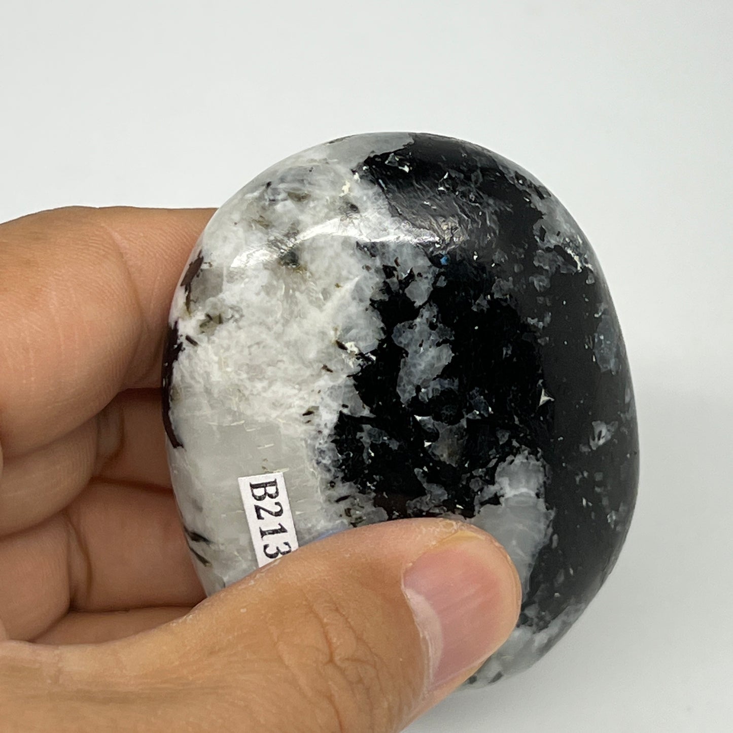 115.9g,2.5"x1.9"x0.9", Rainbow Moonstone Palm-Stone Polished from India, B21316