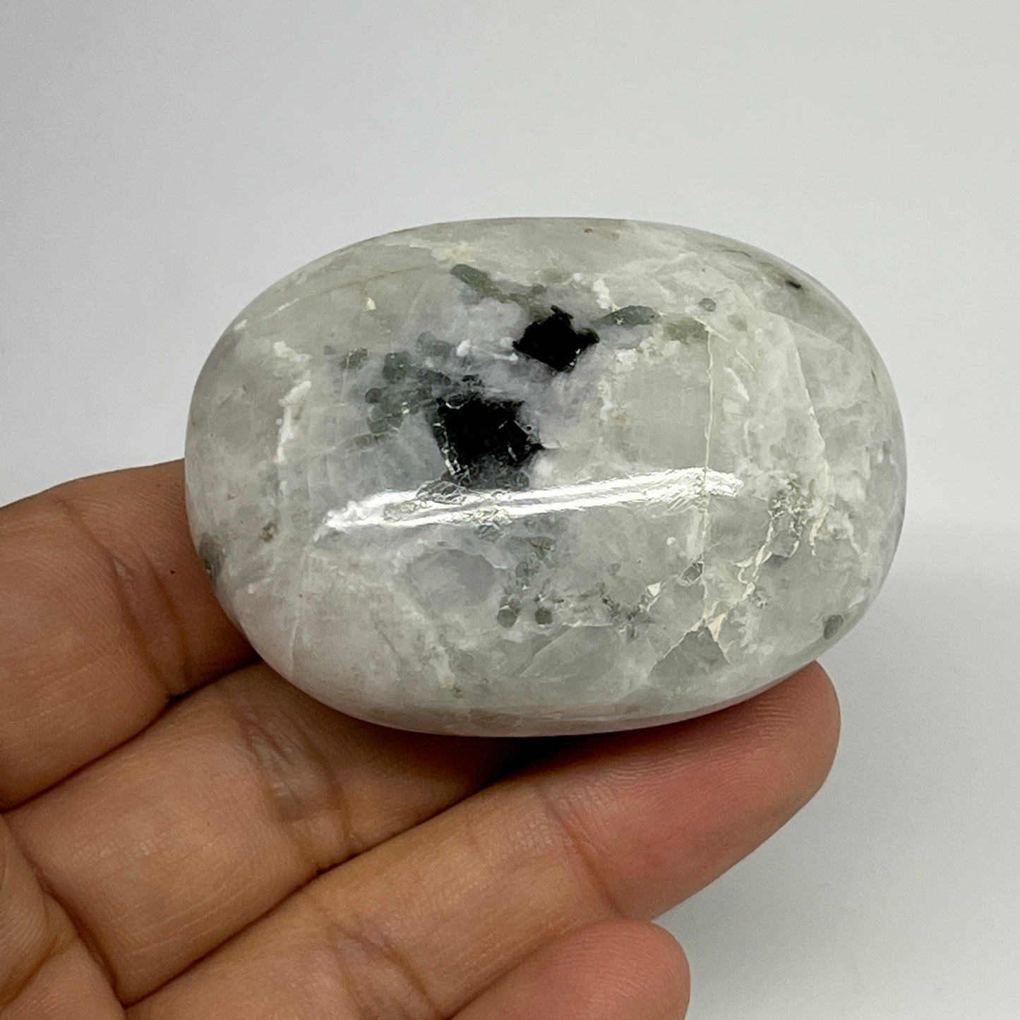 88.1g,2.2"x1.7"x1", Rainbow Moonstone Palm-Stone Polished from India, B21323