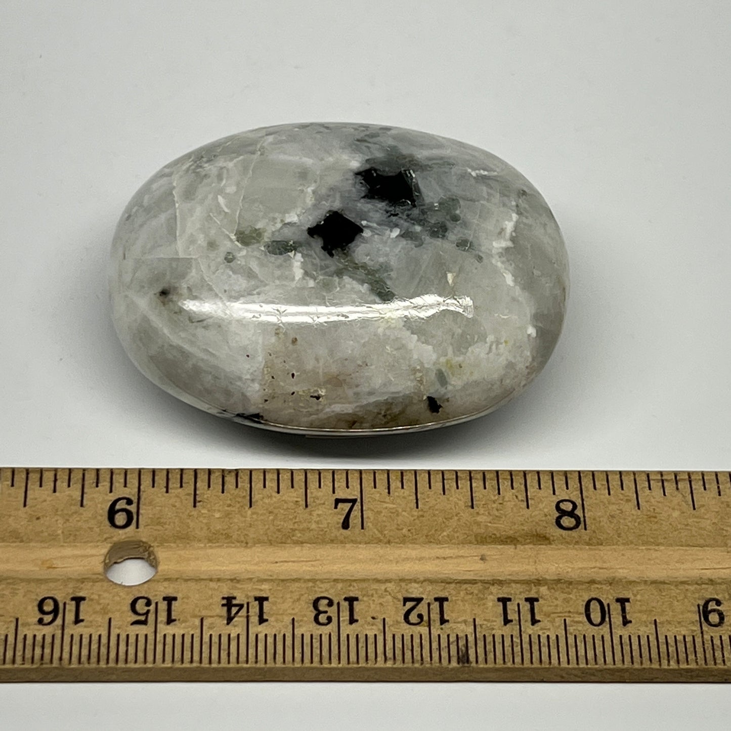 88.1g,2.2"x1.7"x1", Rainbow Moonstone Palm-Stone Polished from India, B21323