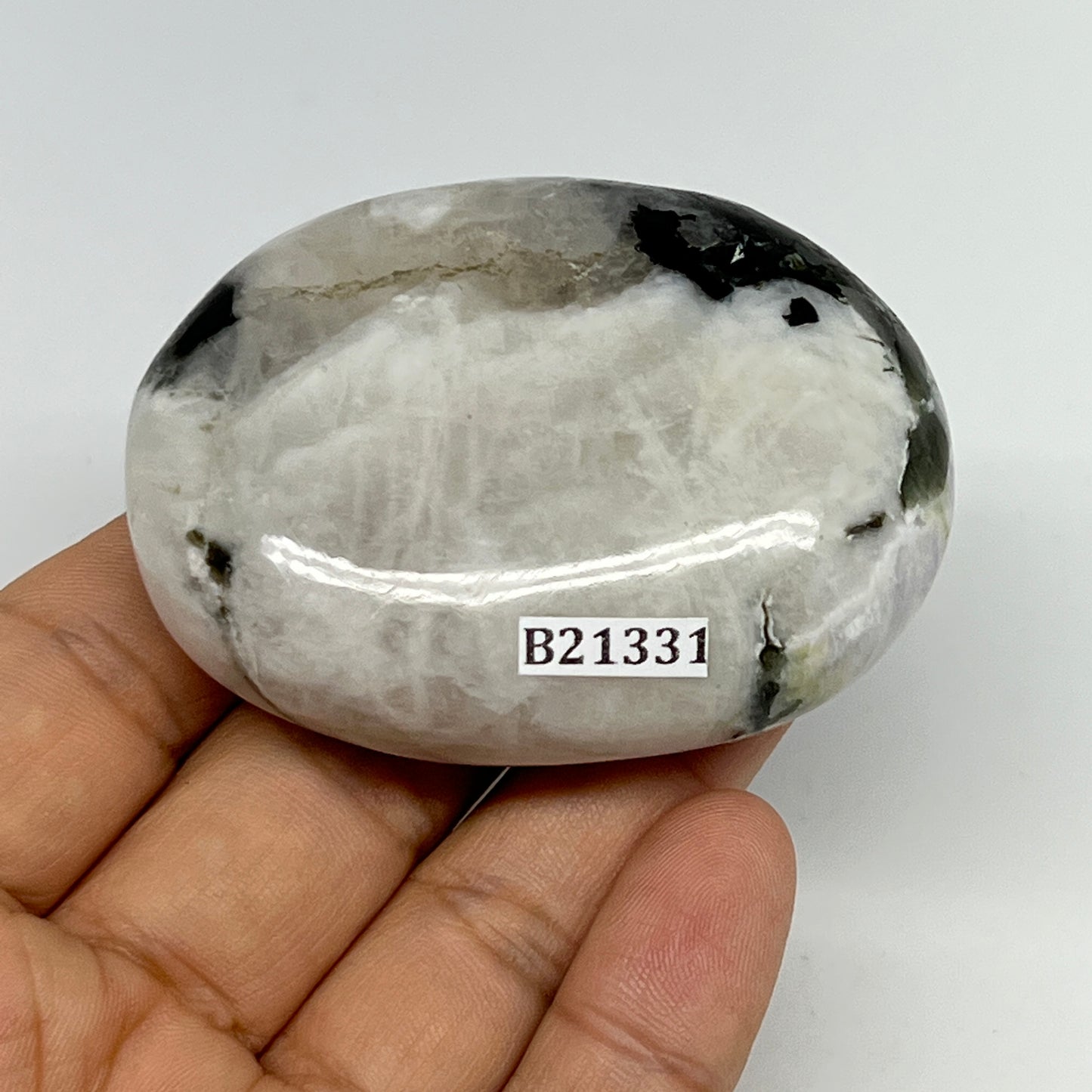 106.3g,2.5"x1.8"x0.9", Rainbow Moonstone Palm-Stone Polished from India, B21331