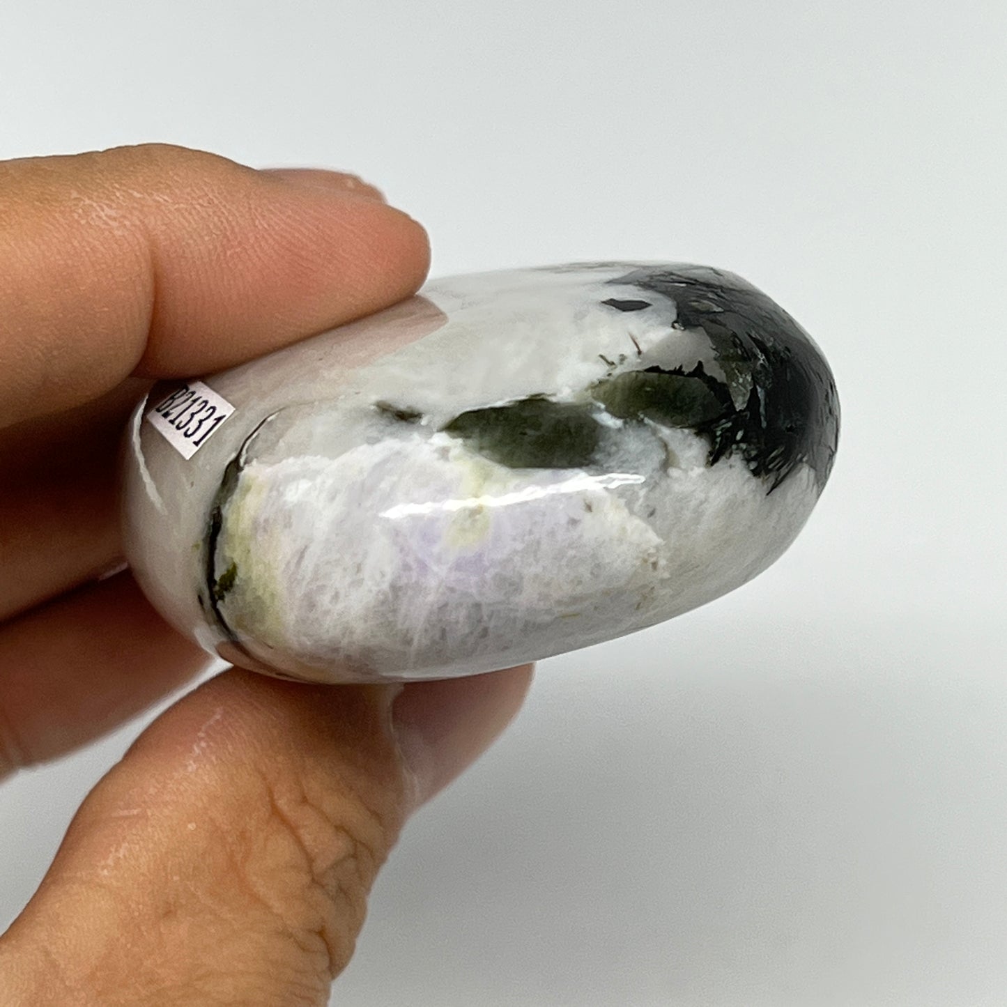 106.3g,2.5"x1.8"x0.9", Rainbow Moonstone Palm-Stone Polished from India, B21331