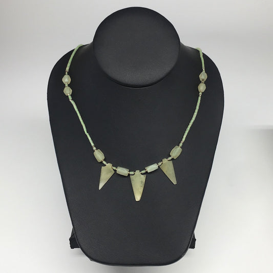 13.4g,2mm-27mm, Small Green Serpentine Arrowhead Beaded Necklace,19",NPH249