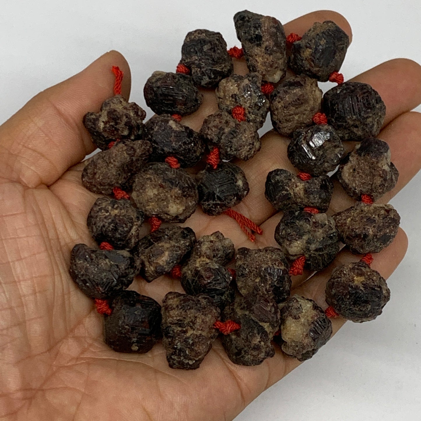 180g, 15-22mm, 28 Beads,Natural Rough Red Garnet Beads Strand Chips Chunk,B13170