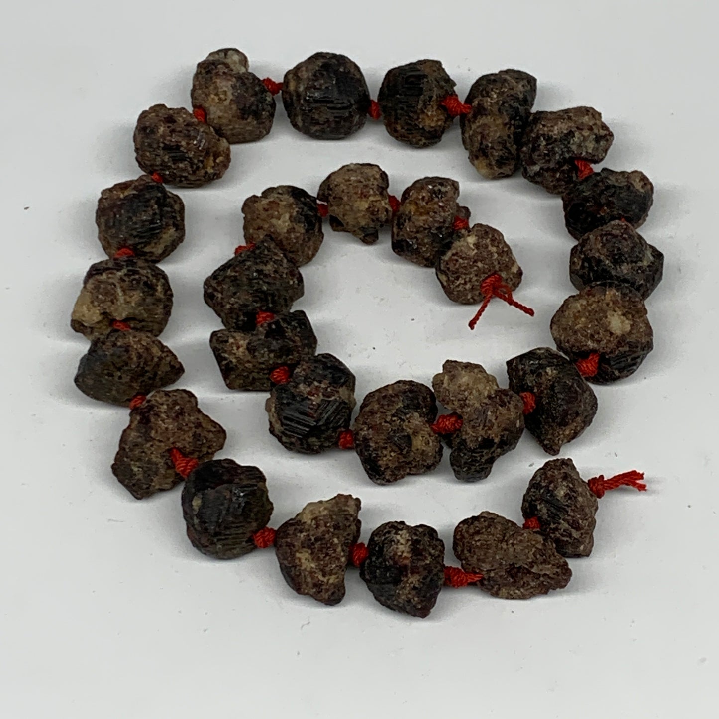 180g, 15-22mm, 28 Beads,Natural Rough Red Garnet Beads Strand Chips Chunk,B13170