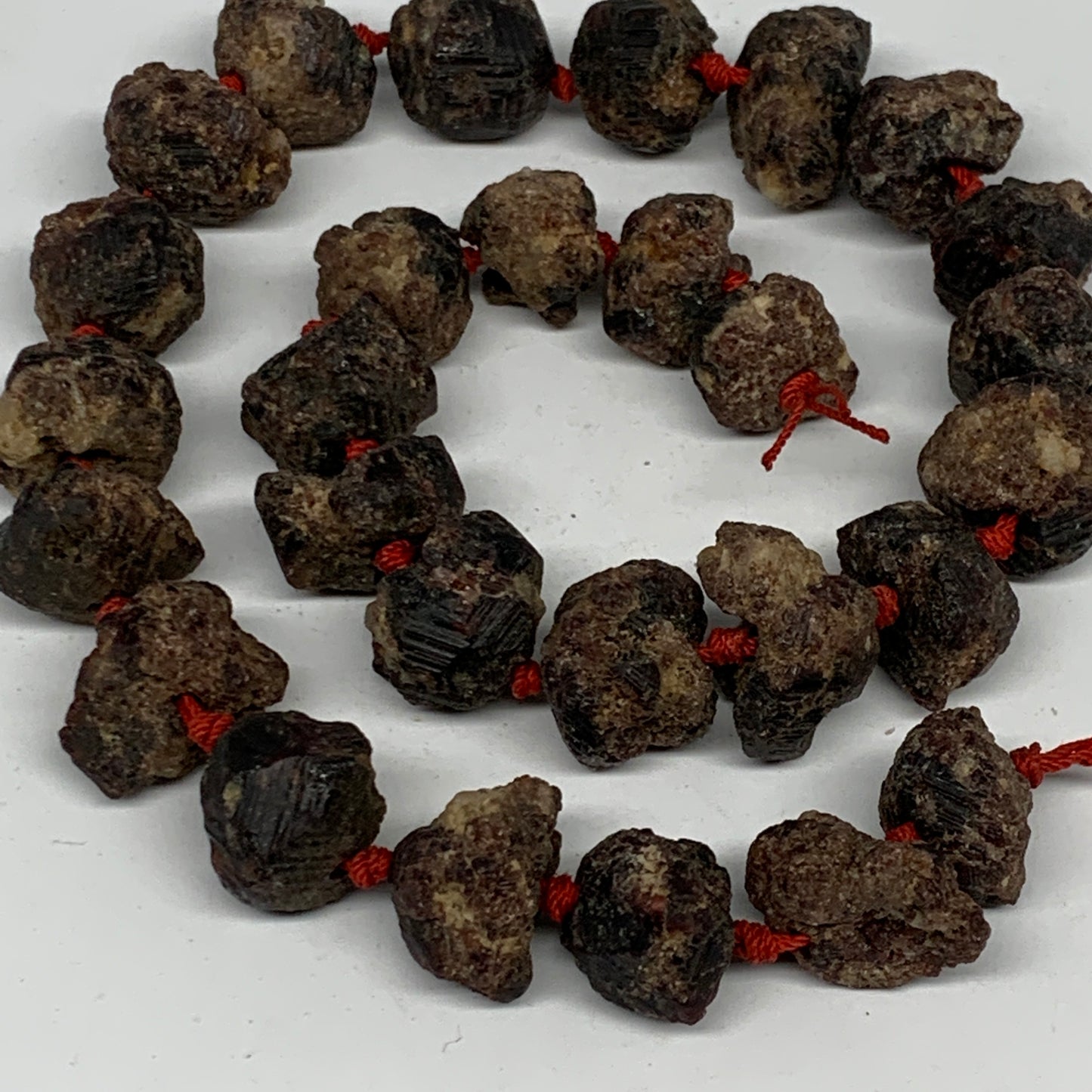 180g, 15-22mm, 28 Beads,Natural Rough Red Garnet Beads Strand Chips Chunk,B13170