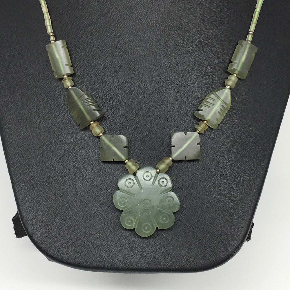 1pc,2mm-30mm, Green Serpentine Flower Carved Beaded Necklace,16"-18",NPH335