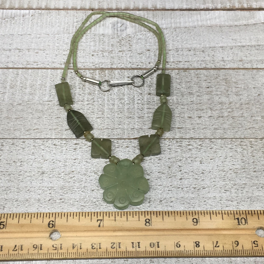 1pc,2mm-30mm, Green Serpentine Flower Carved Beaded Necklace,16"-18",NPH335