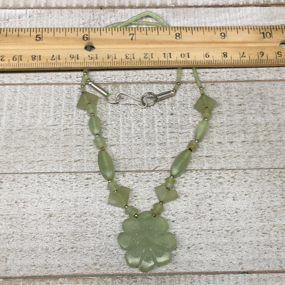 1pc,2mm-30mm, Green Serpentine Flower Carved Beaded Necklace,16"-18",NPH346