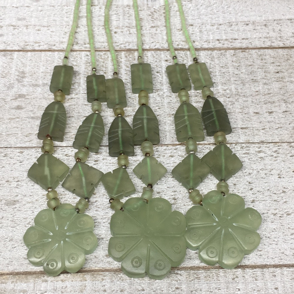 1pc,2mm-30mm, Green Serpentine Flower Carved Beaded Necklace,16"-18",NPH335