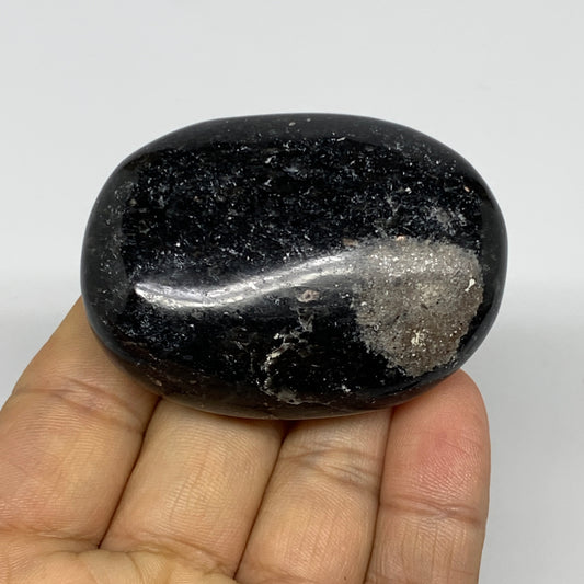 94.3g,2.3"x1.7"x0.8", Labradorite Palm-stone Tumbled Reiki @Madagascar,B25058