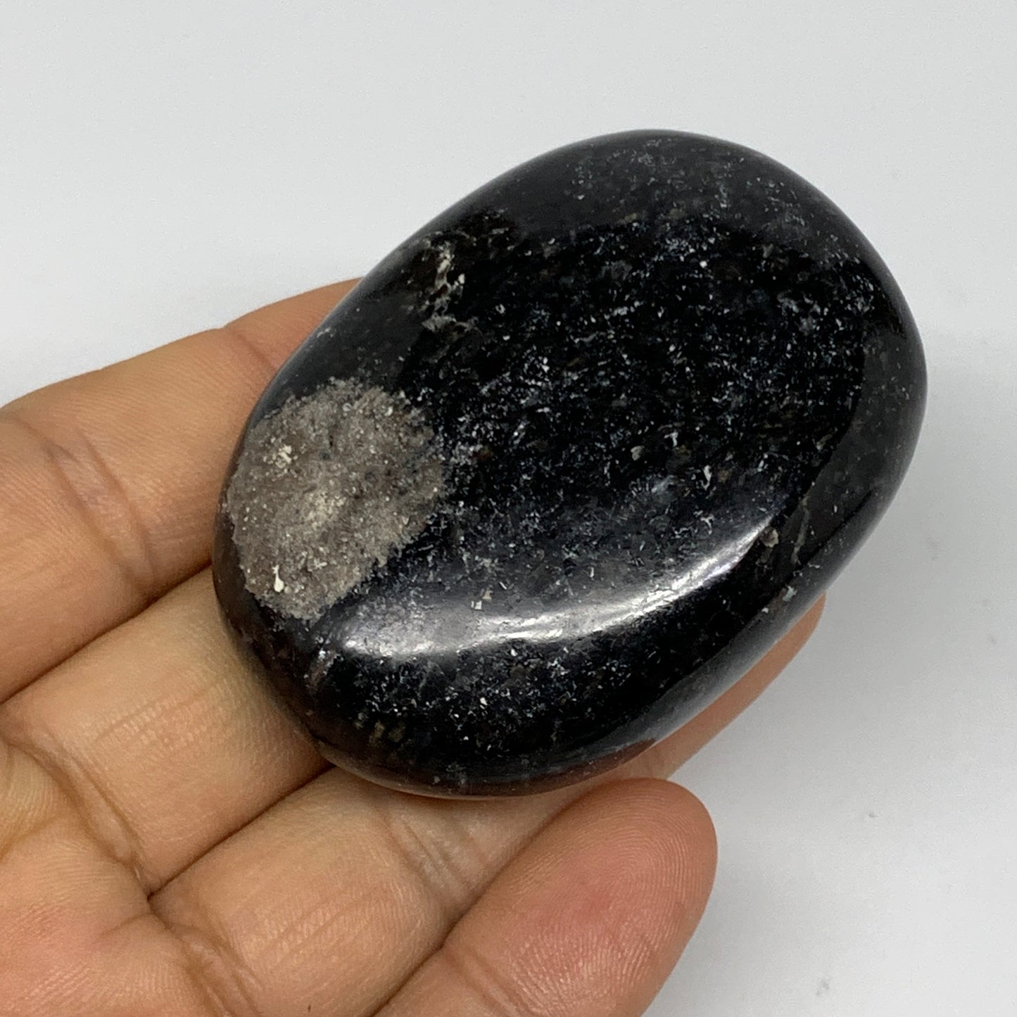 94.3g,2.3"x1.7"x0.8", Labradorite Palm-stone Tumbled Reiki @Madagascar,B25058