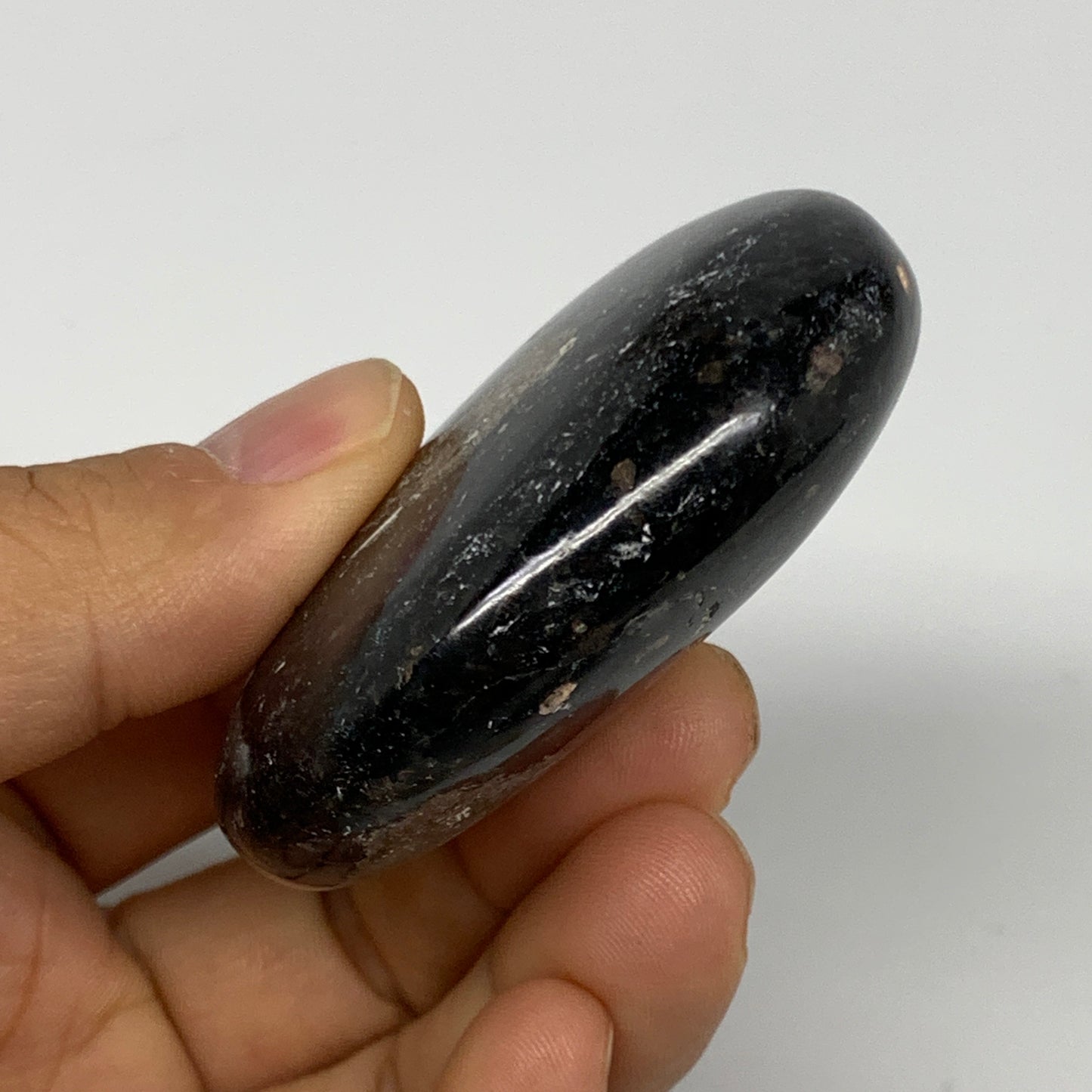94.3g,2.3"x1.7"x0.8", Labradorite Palm-stone Tumbled Reiki @Madagascar,B25058