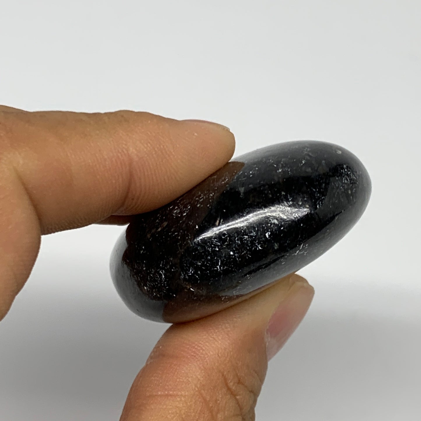 94.3g,2.3"x1.7"x0.8", Labradorite Palm-stone Tumbled Reiki @Madagascar,B25058