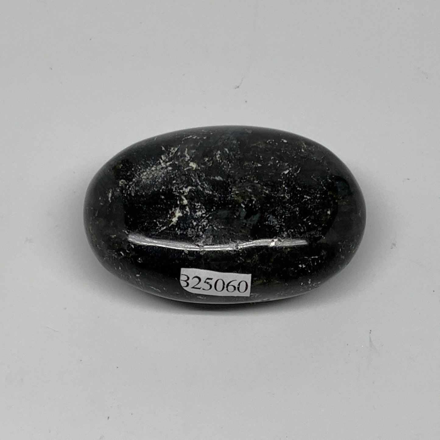 73.3g,2.1"x1.5"x0.8", Labradorite Palm-stone Tumbled Reiki @Madagascar,B25060