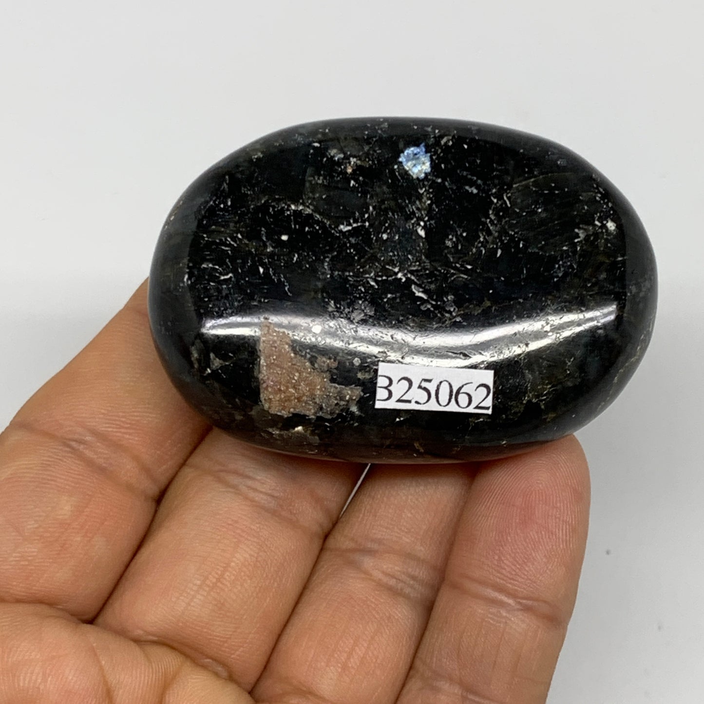75.6g,2.3"x1.6"x0.7", Labradorite Palm-stone Tumbled Reiki @Madagascar,B25062