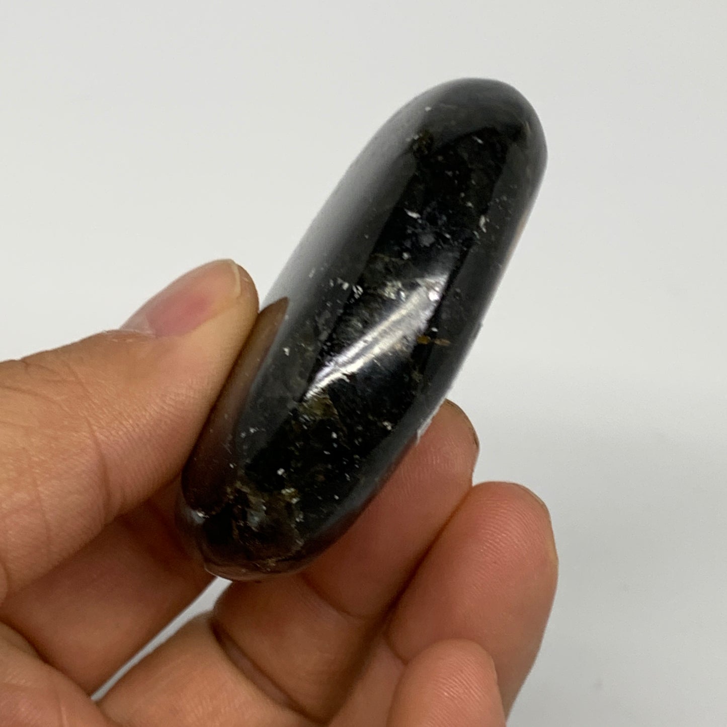 75.6g,2.3"x1.6"x0.7", Labradorite Palm-stone Tumbled Reiki @Madagascar,B25062