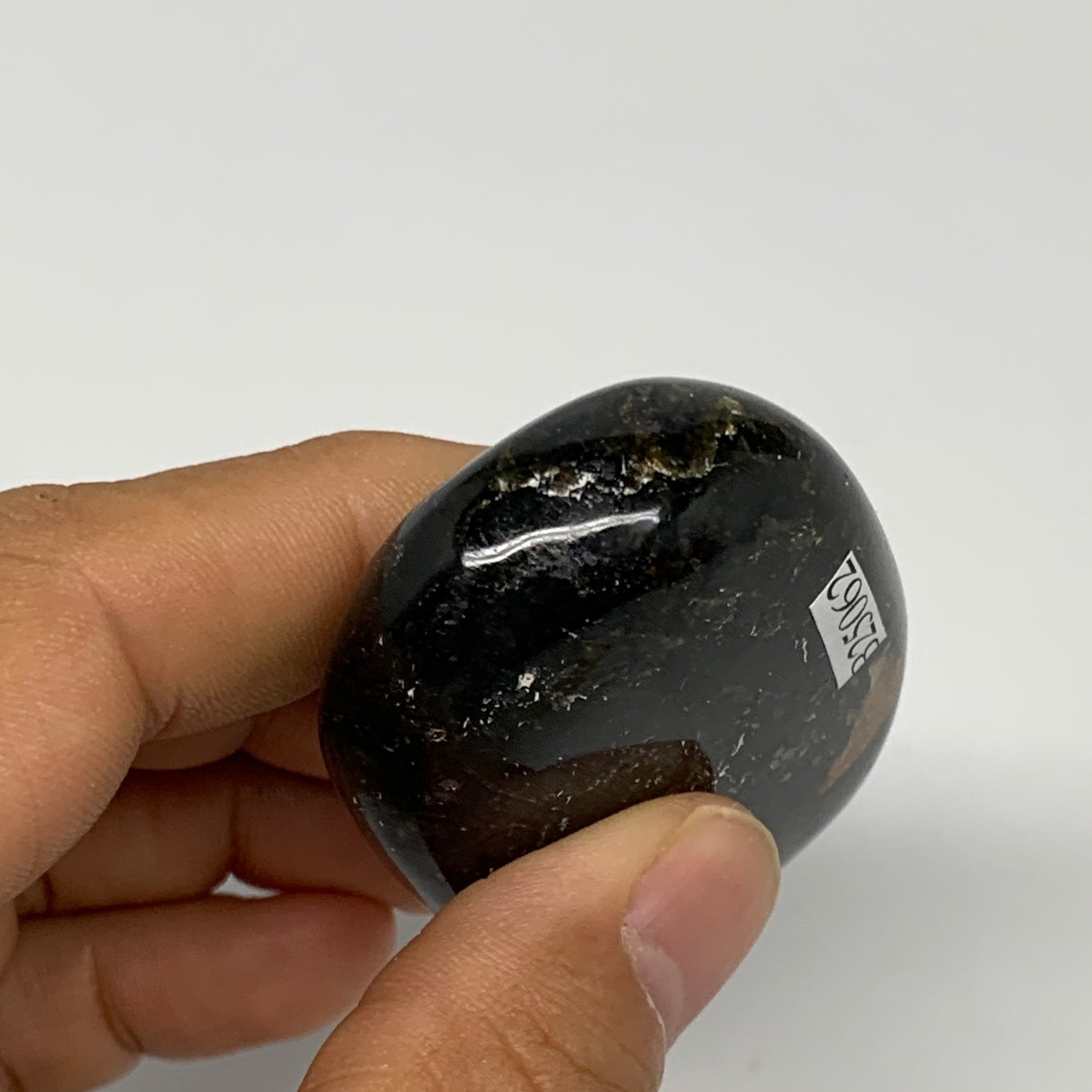 75.6g,2.3"x1.6"x0.7", Labradorite Palm-stone Tumbled Reiki @Madagascar,B25062