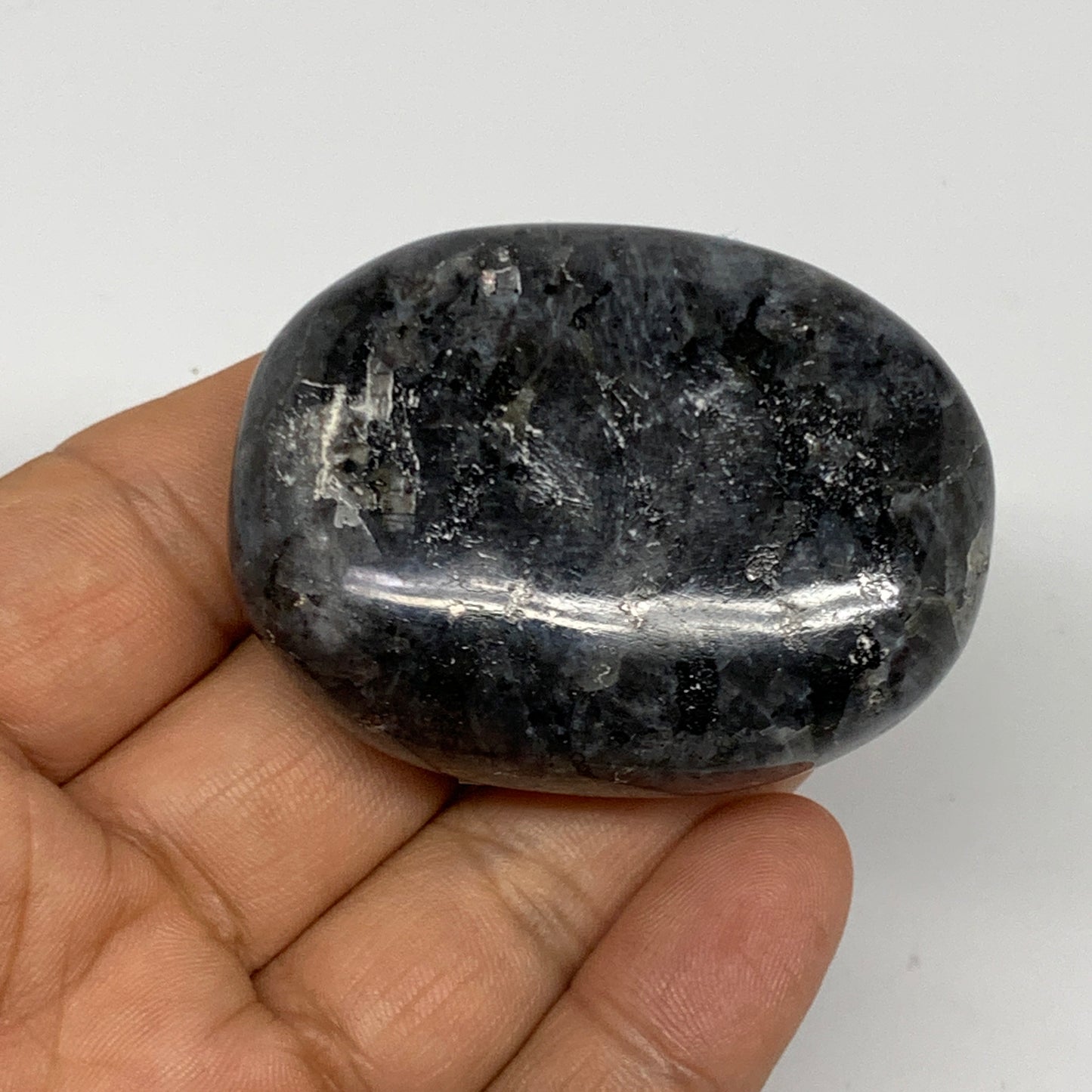 79.8g,2.1"x1.6"x0.8", Labradorite Palm-stone Tumbled Reiki @Madagascar,B25064
