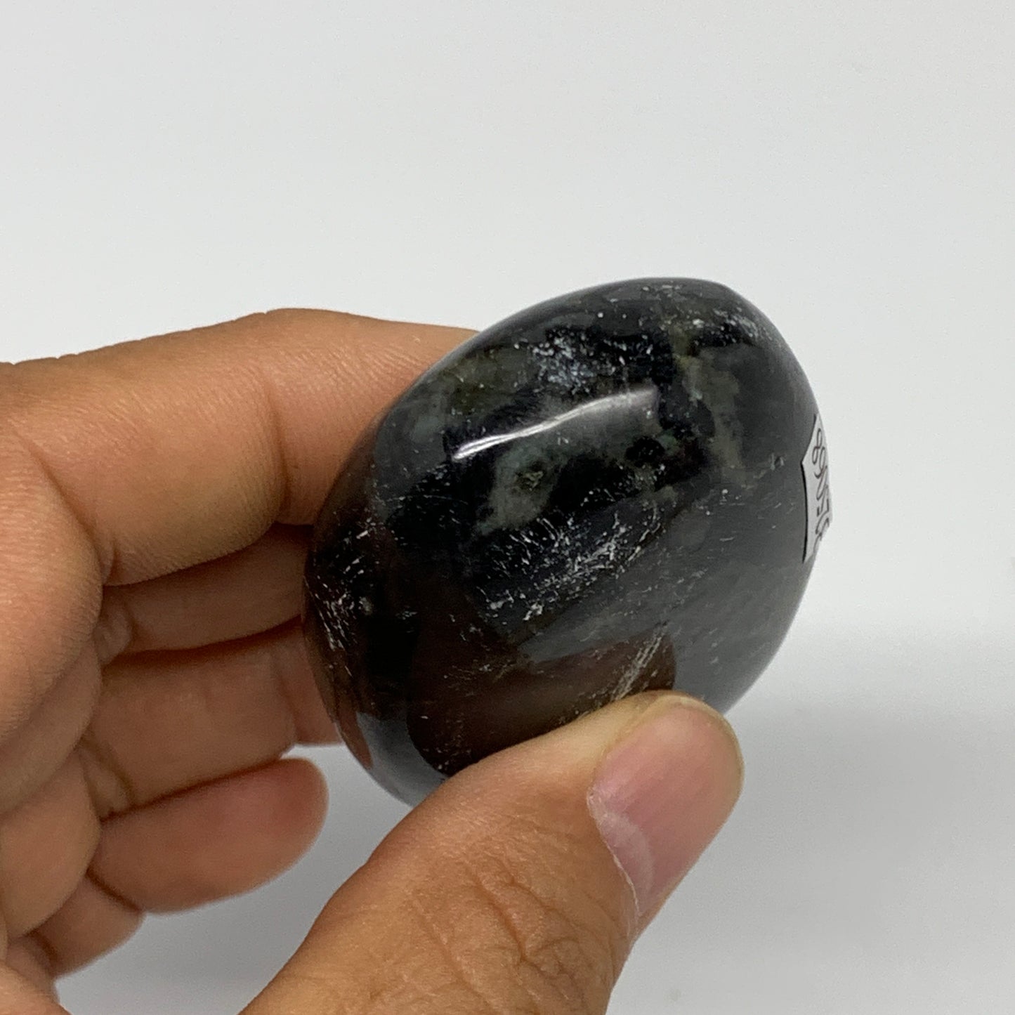 98.8g,2.3"x1.6"x0.9", Labradorite Palm-stone Tumbled Reiki @Madagascar,B25068