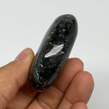 78.1g,2.2"x1.5"x0.8", Labradorite Palm-stone Tumbled Reiki @Madagascar,B25070