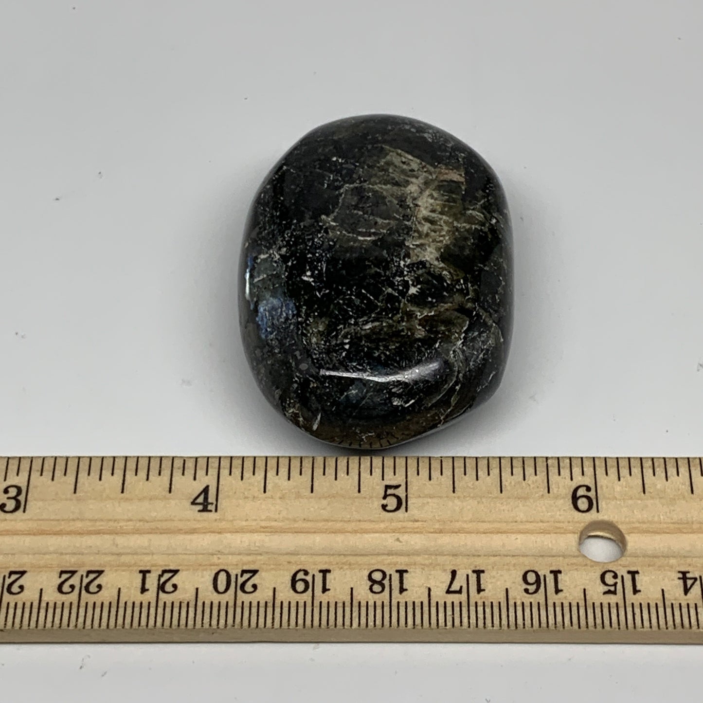 78.1g,2.2"x1.5"x0.8", Labradorite Palm-stone Tumbled Reiki @Madagascar,B25070