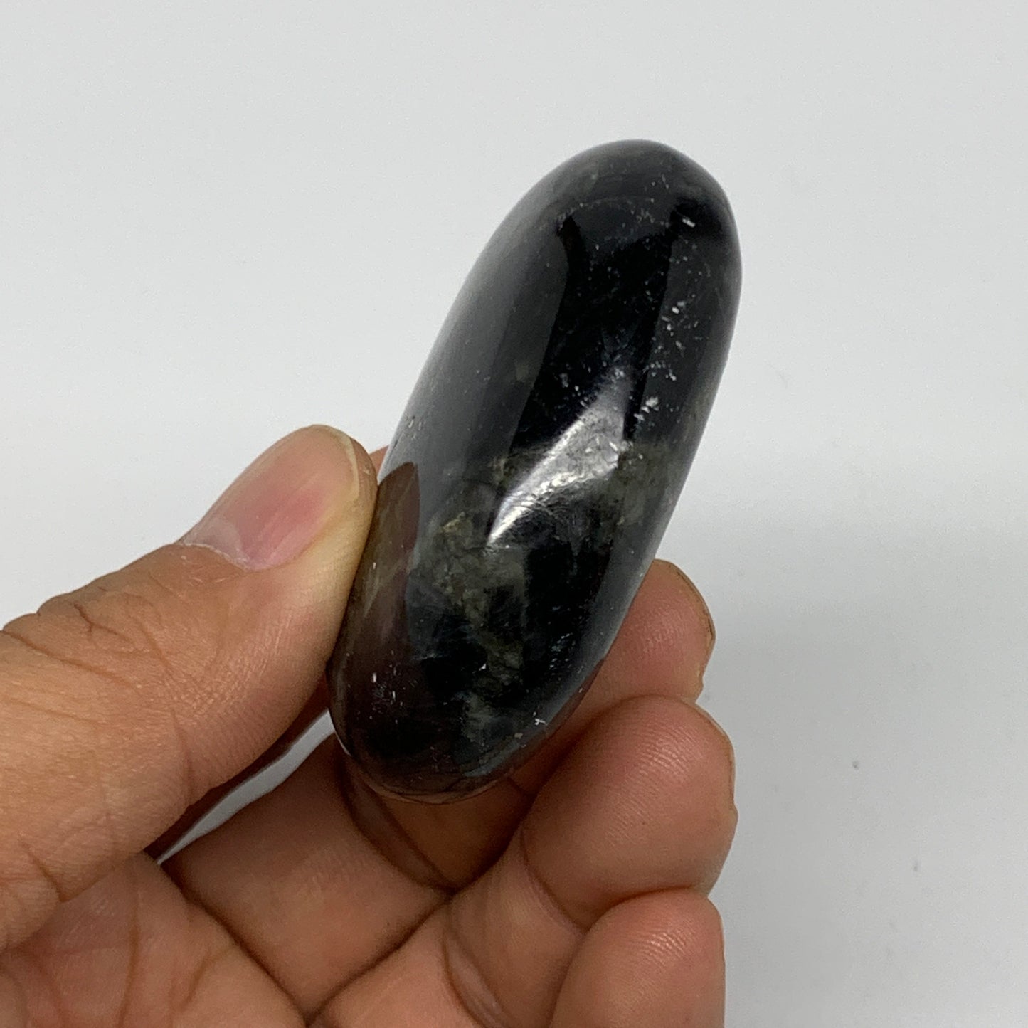 74.2g,2.2"x1.5"x0.8", Labradorite Palm-stone Tumbled Reiki @Madagascar,B25072