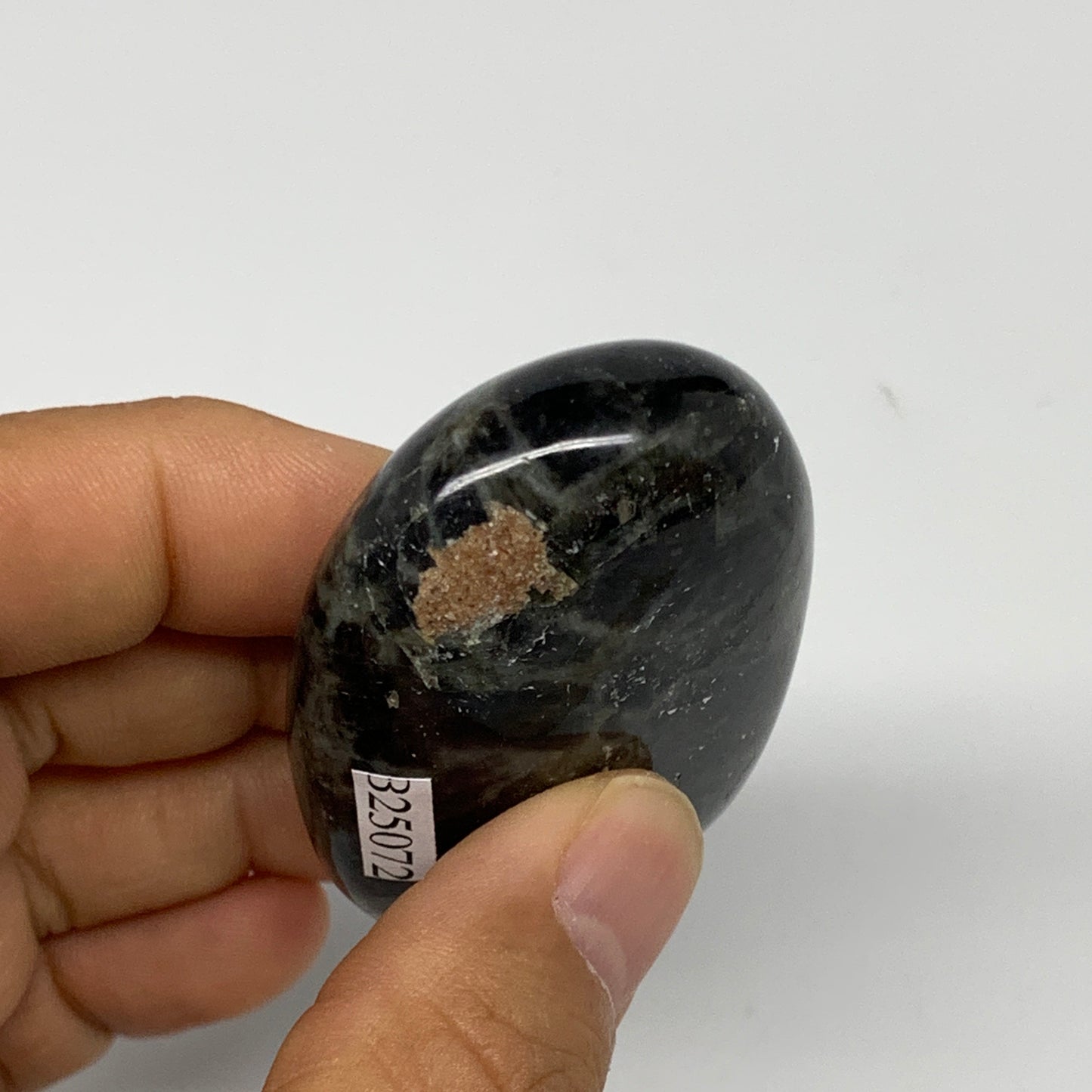 74.2g,2.2"x1.5"x0.8", Labradorite Palm-stone Tumbled Reiki @Madagascar,B25072