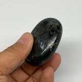 68.1g,2.1"x1.5"x0.7", Labradorite Palm-stone Tumbled Reiki @Madagascar,B25073