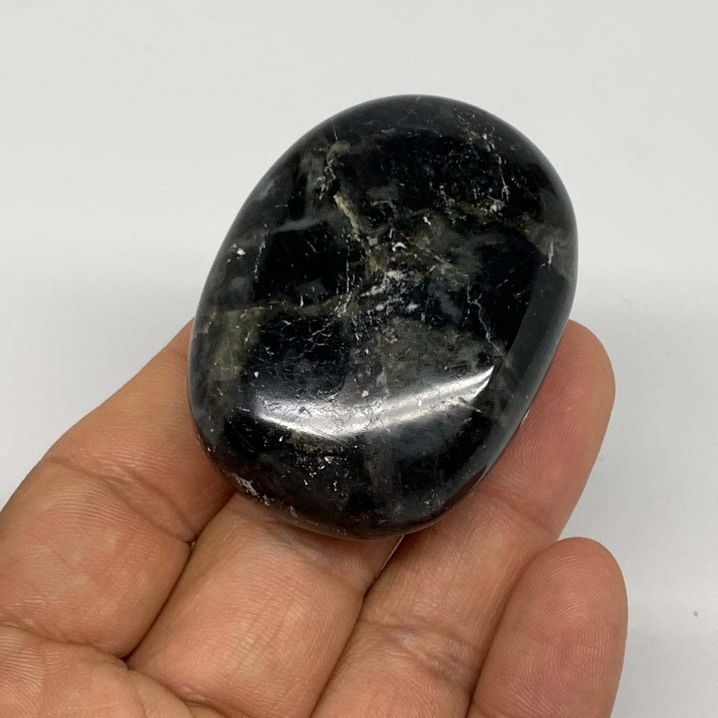 66.8g,2"x1.5"x0.8", Labradorite Palm-stone Tumbled Reiki @Madagascar,B25076