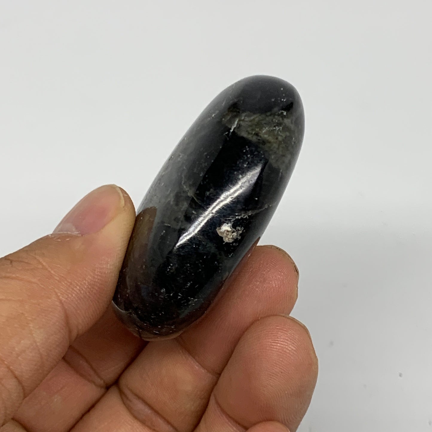 66.8g,2"x1.5"x0.8", Labradorite Palm-stone Tumbled Reiki @Madagascar,B25076