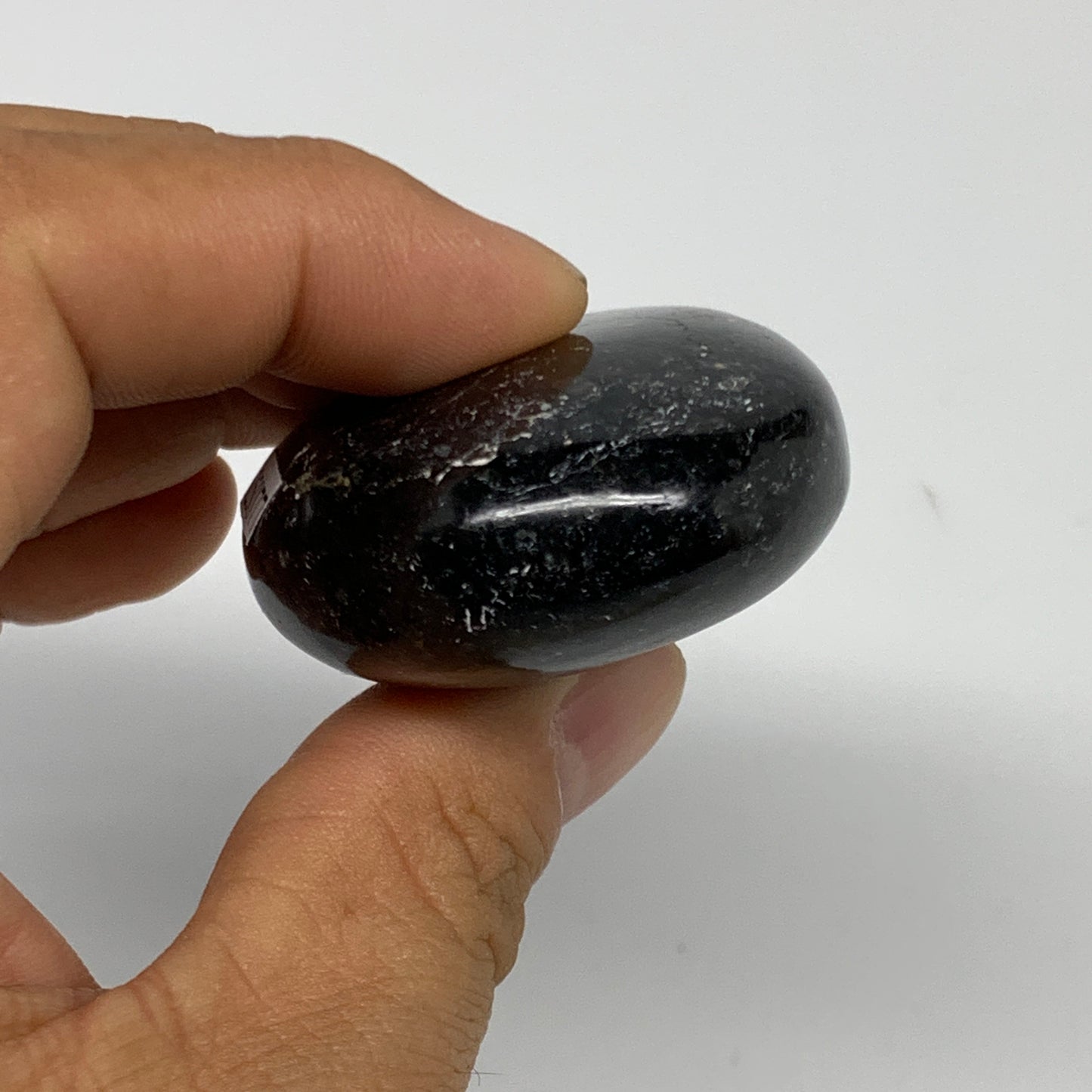 91.5g,2.2"x1.6"x0.8", Labradorite Palm-stone Tumbled Reiki @Madagascar,B25077