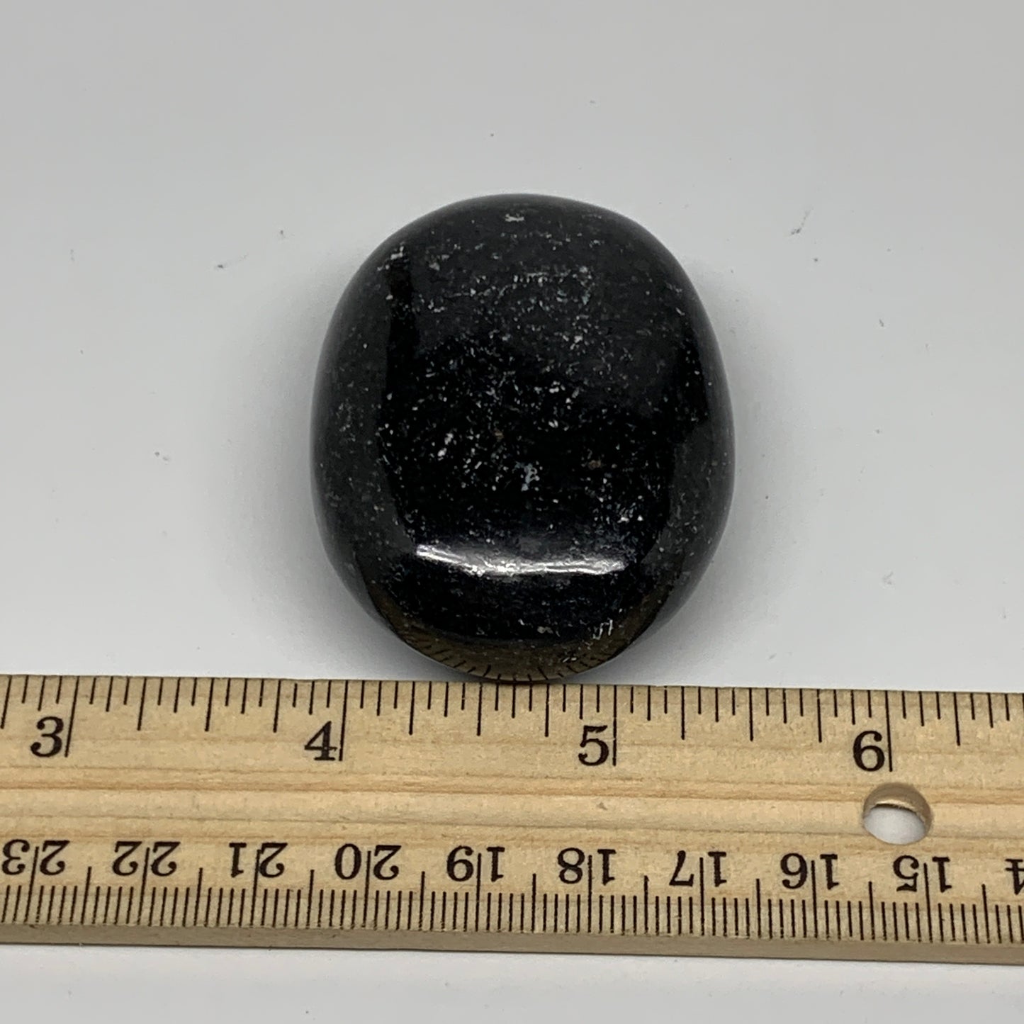 91.5g,2.2"x1.6"x0.8", Labradorite Palm-stone Tumbled Reiki @Madagascar,B25077