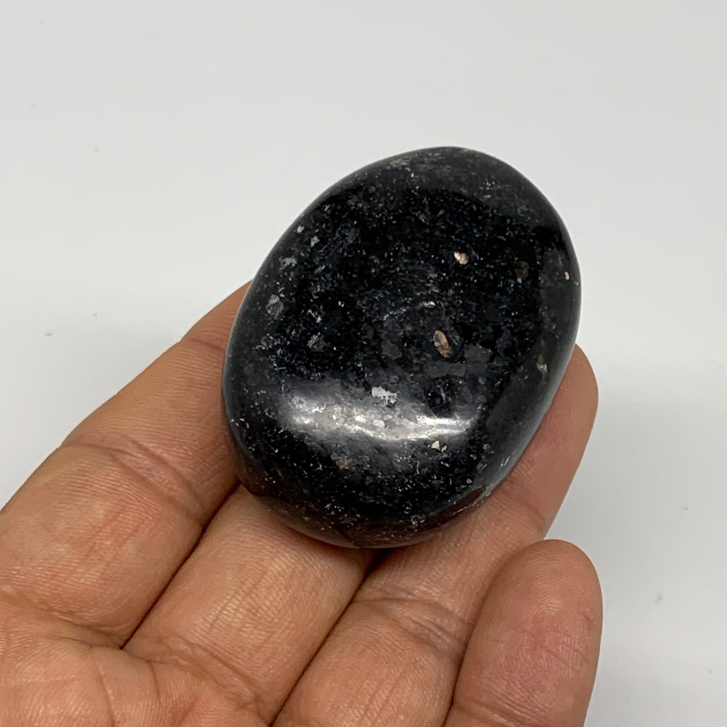 74.6g,2"x1.4"x0.8", Labradorite Palm-stone Tumbled Reiki @Madagascar,B25078