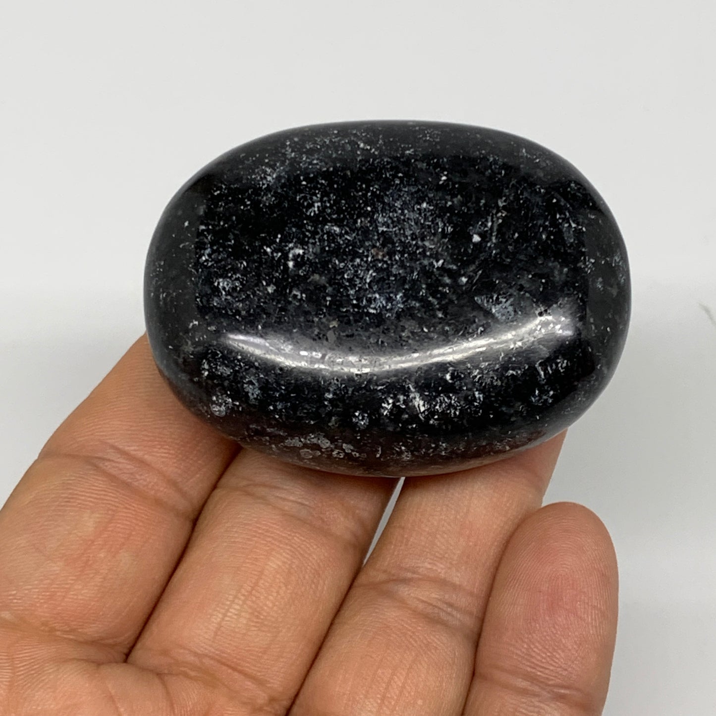 90.4g,2.1"x1.6"x0.8", Labradorite Palm-stone Tumbled Reiki @Madagascar,B25079